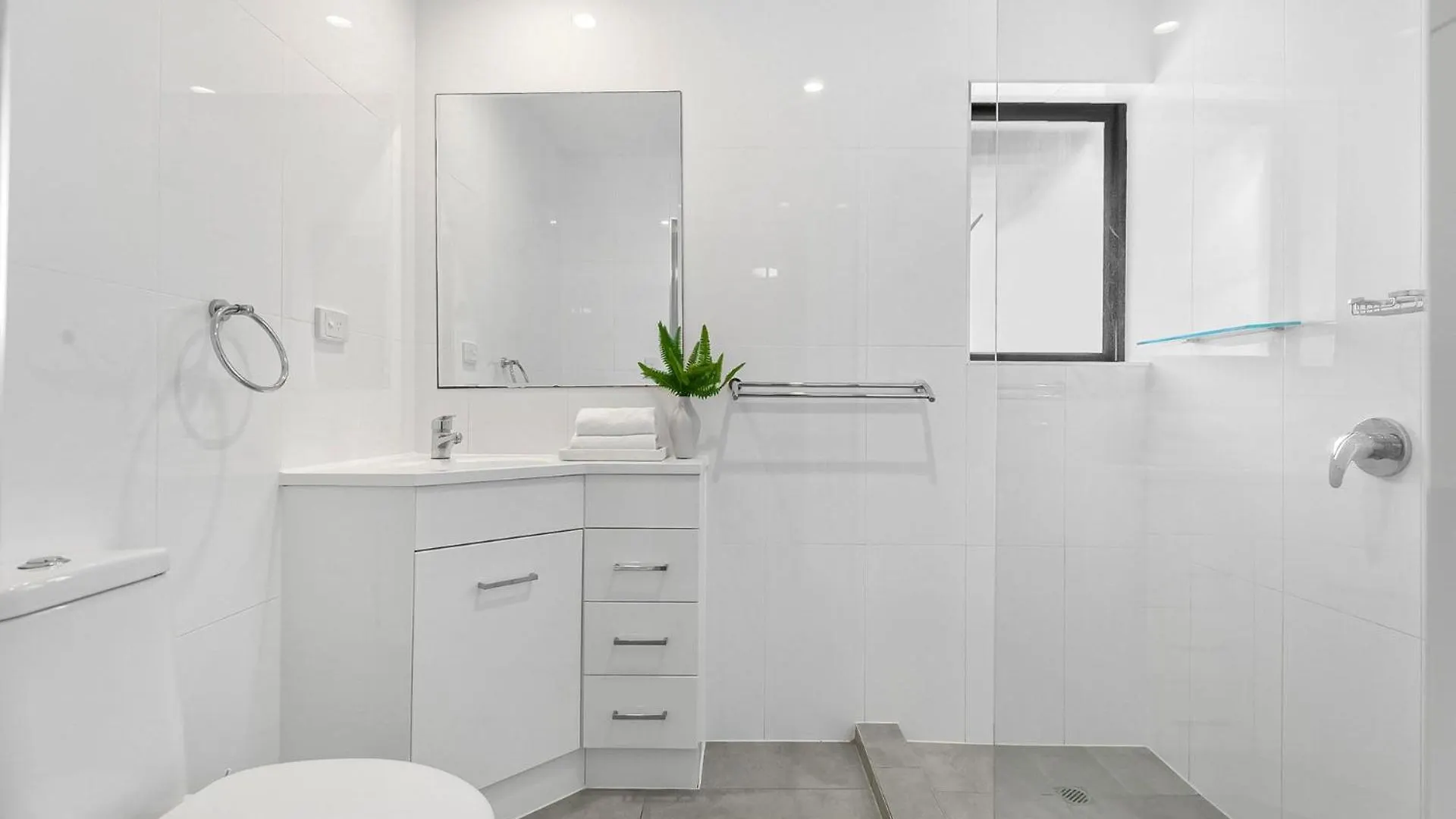 Le Court 4 Noosa - Stylish Apartment, Walk To Beach And Shops Appartement