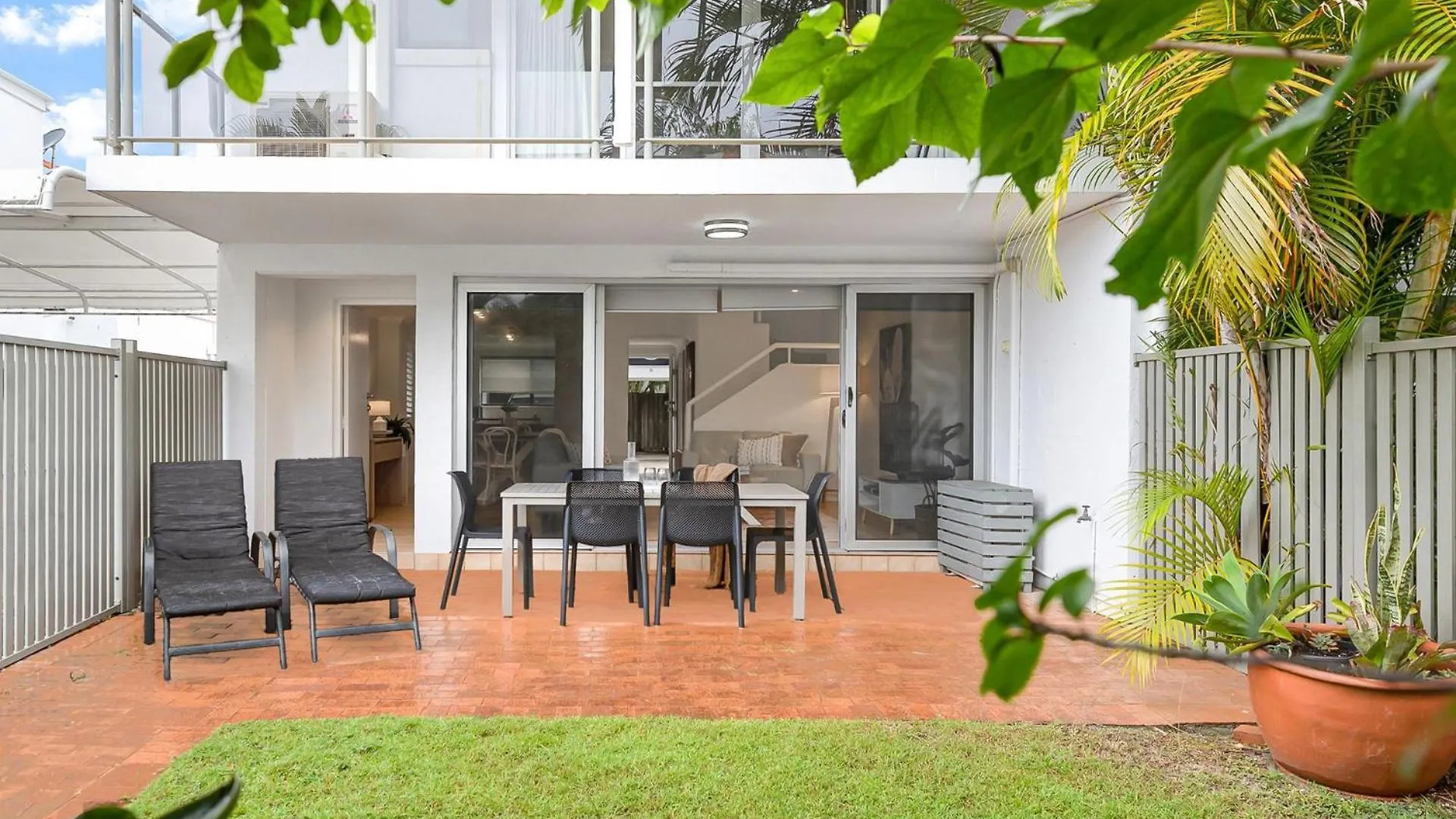 Le Court 4 Noosa - Stylish Apartment, Walk To Beach And Shops Noosa Heads