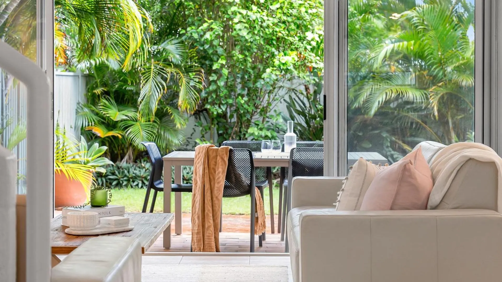 Appartement Le Court 4 Noosa - Stylish Apartment, Walk To Beach And Shops Australie