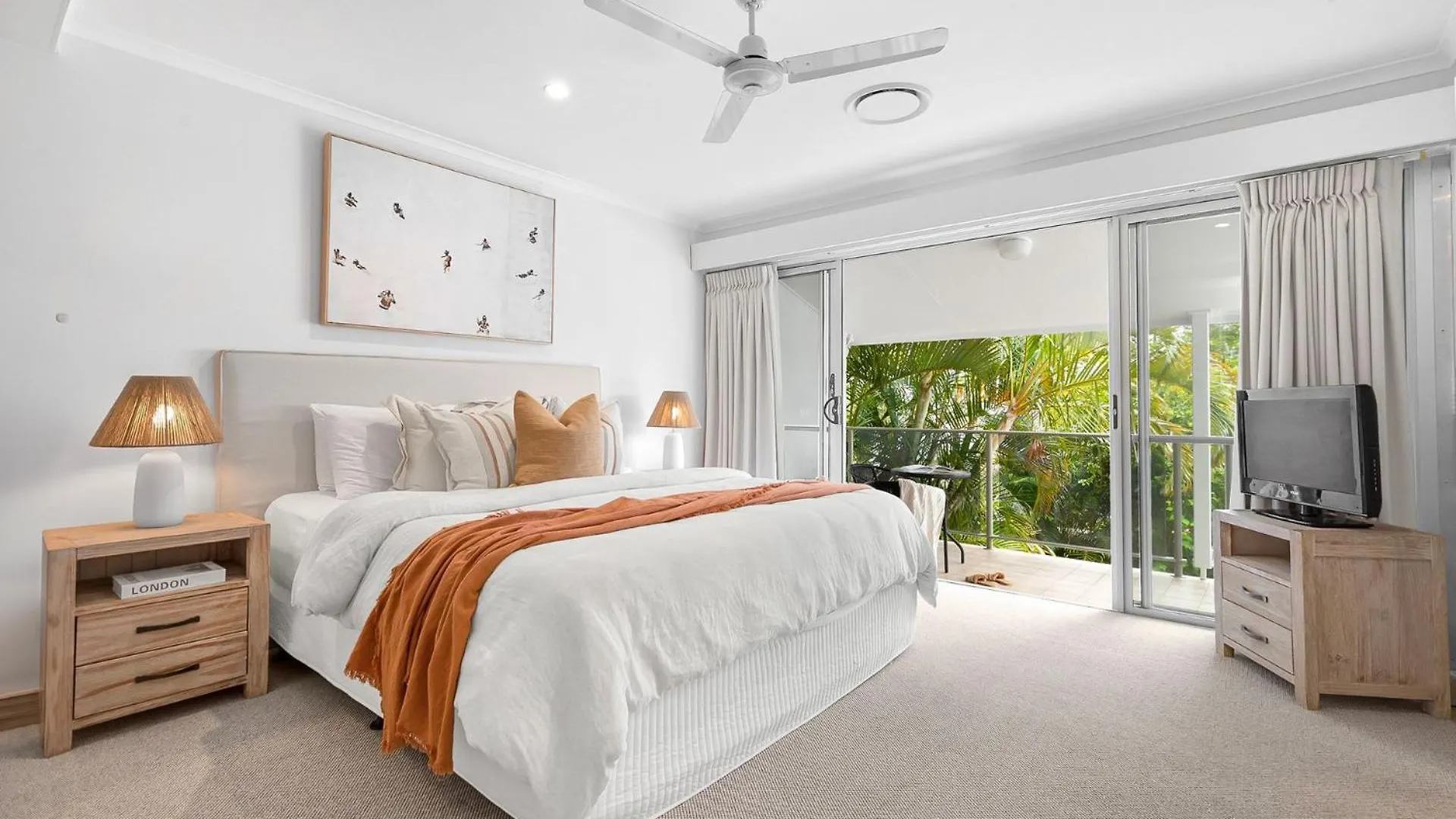Appartement Le Court 4 Noosa - Stylish Apartment, Walk To Beach And Shops